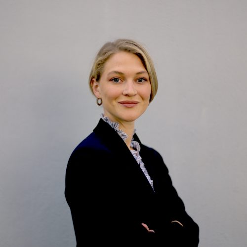 A portrait photo of Paulina Jaensch